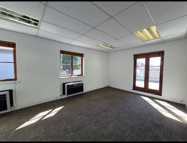 385M² OFFICE TO LET IN SANDTON CENTRAL